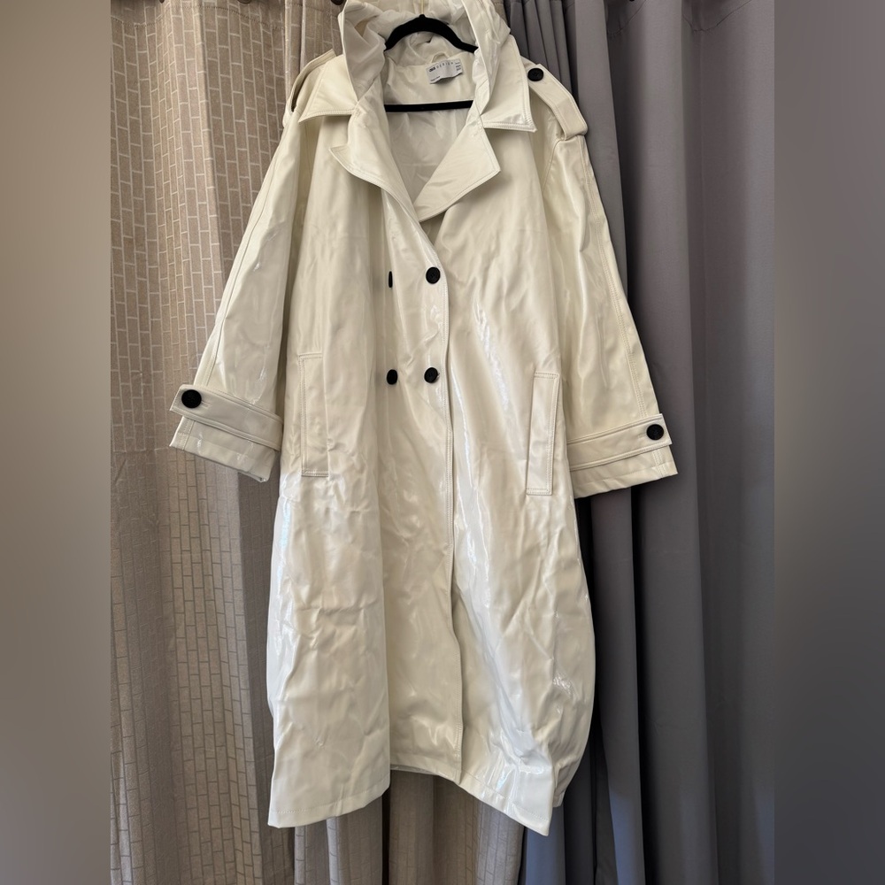 White patent leather trench with white buttons— with hood